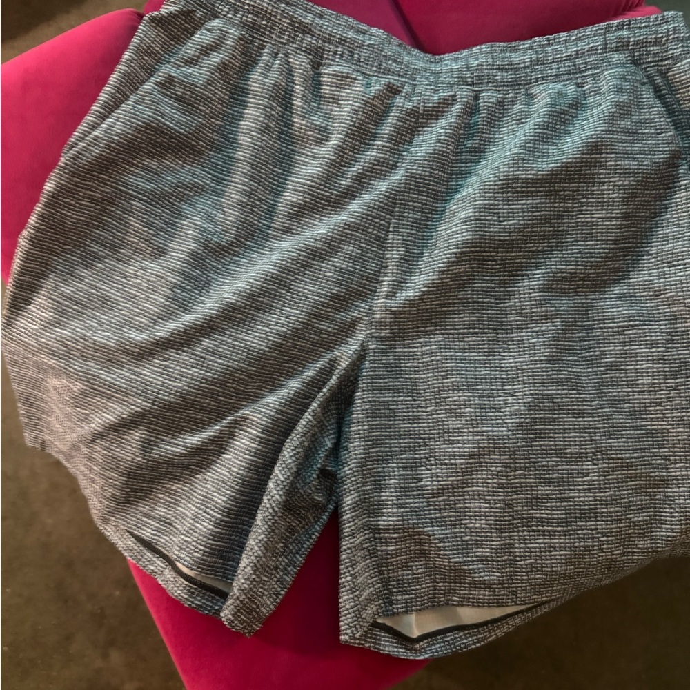 Men's Lululemon Pace Breaker 7" Linerless Shorts